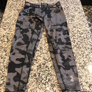 Boys under armor base layer bottoms